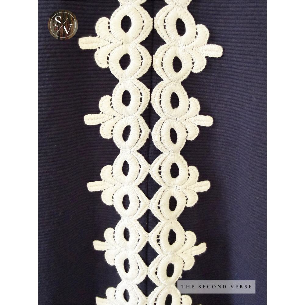 Lilly Pulitzer Calista Navy Dress With White Lace Accent Size Large - Picture 8 of 11